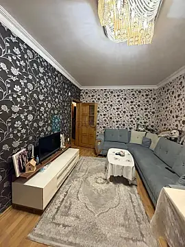 Satılır 3 otaqlı köhnə tikili 85 m² — Bakı, Qaraçuxur 3 otaq 85.00 m²