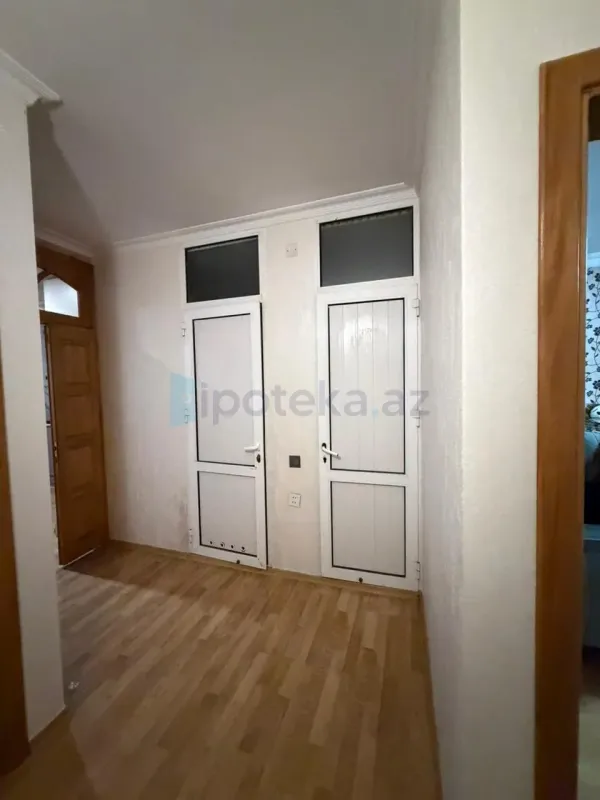 Satılır 3 otaqlı köhnə tikili 85 m²