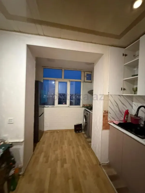 Satılır 3 otaqlı köhnə tikili 85 m²