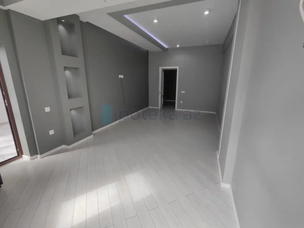 Satılır 2 otaqlı yeni tikili 65 m²