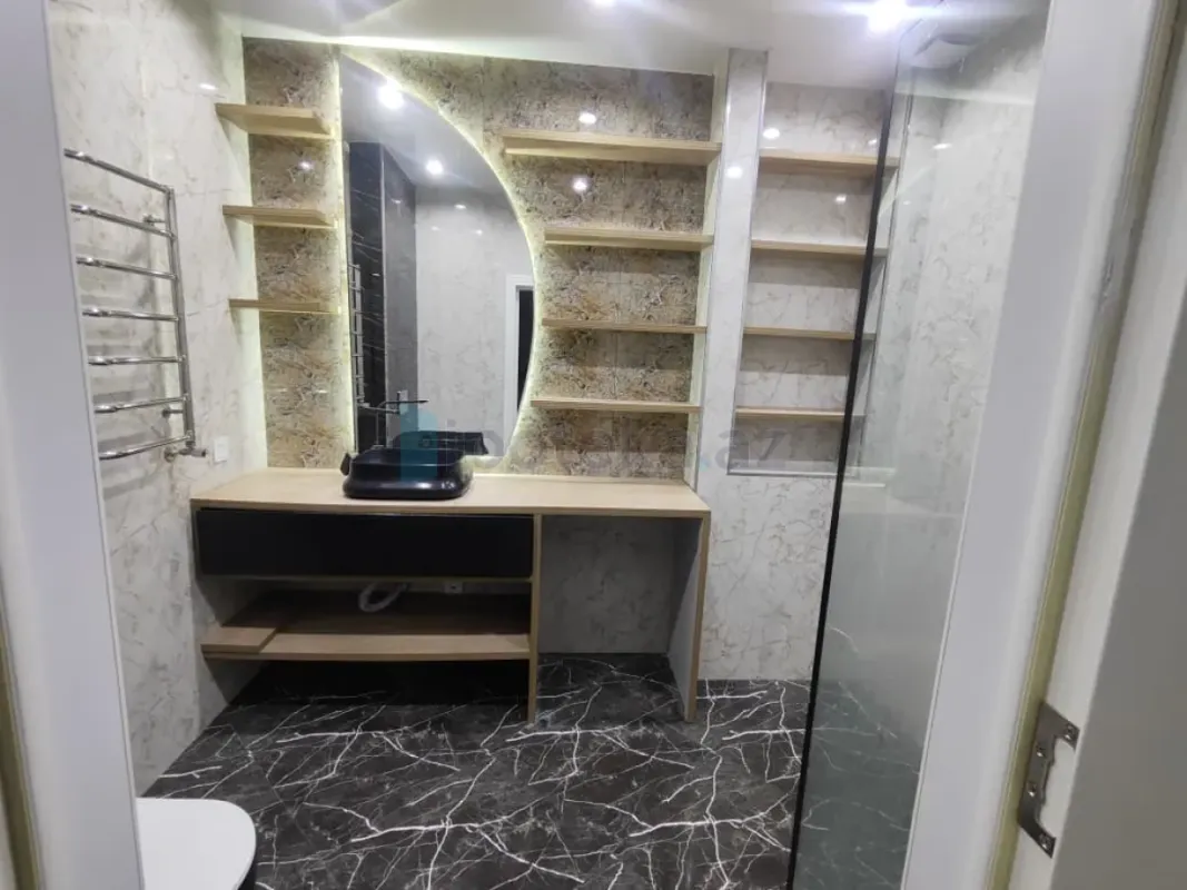 Satılır 2 otaqlı yeni tikili 65 m²