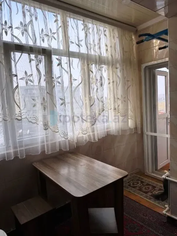 Satılır 3 otaqlı köhnə tikili 75 m²