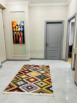 Satılır 2 otaqlı yeni tikili 65 m²