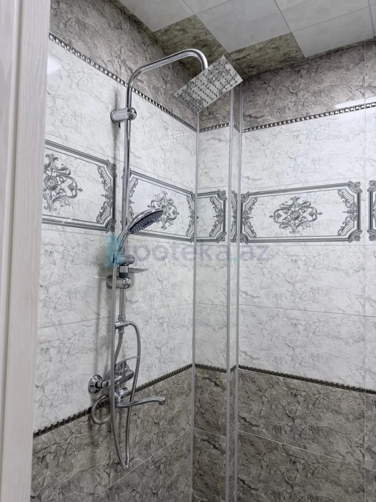 Satılır 1 otaqlı yeni tikili 42 m²