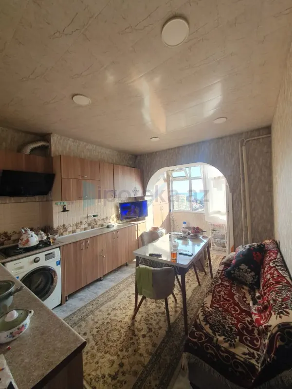 Satılır 2 otaqlı köhnə tikili 55 m²