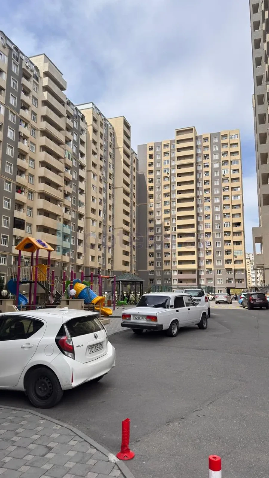Satılır 3 otaqlı yeni tikili 70 m²