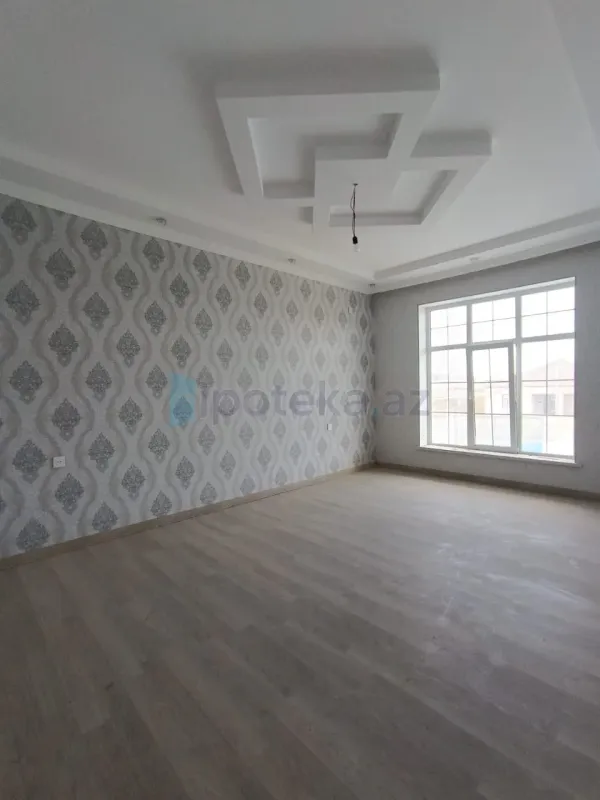 Satılır 6 otaqlı həyət evi 180 m²