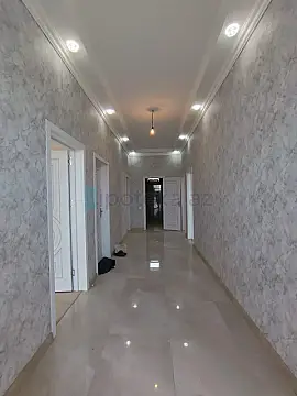 Satılır 6 otaqlı həyət evi 180 m²