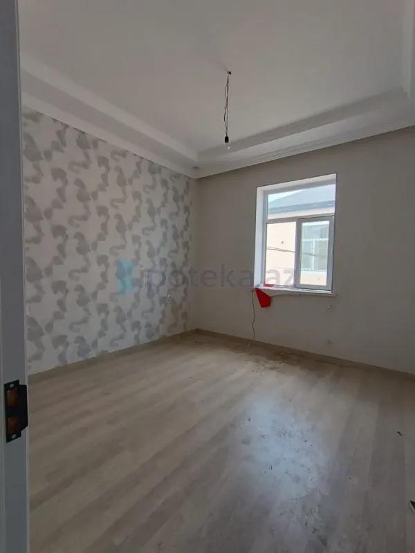 Satılır 6 otaqlı həyət evi 180 m²