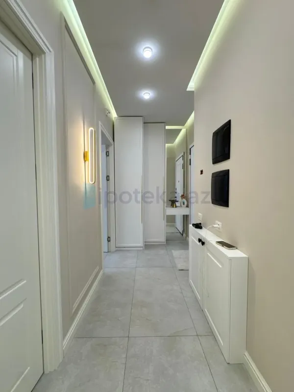 Satılır 3 otaqlı yeni tikili 86 m²
