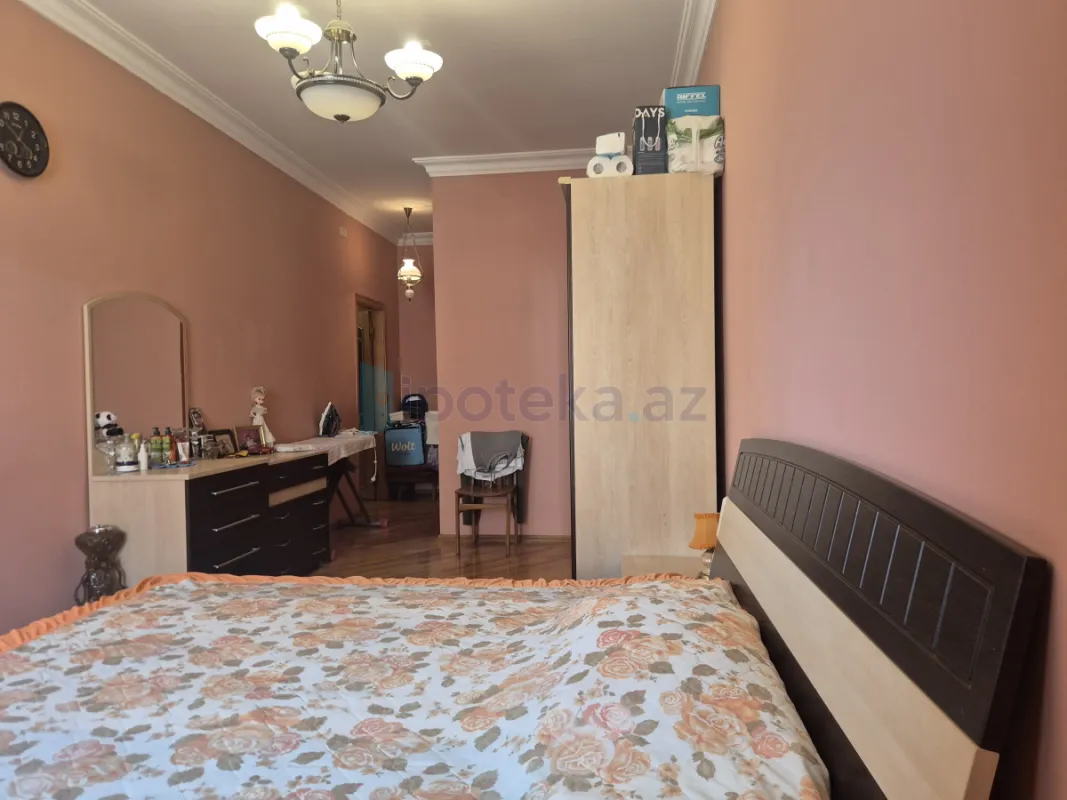 Satılır 4 otaqlı yeni tikili 140 m²