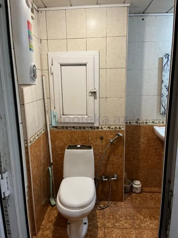 Satılır 2 otaqlı köhnə tikili 65 m²