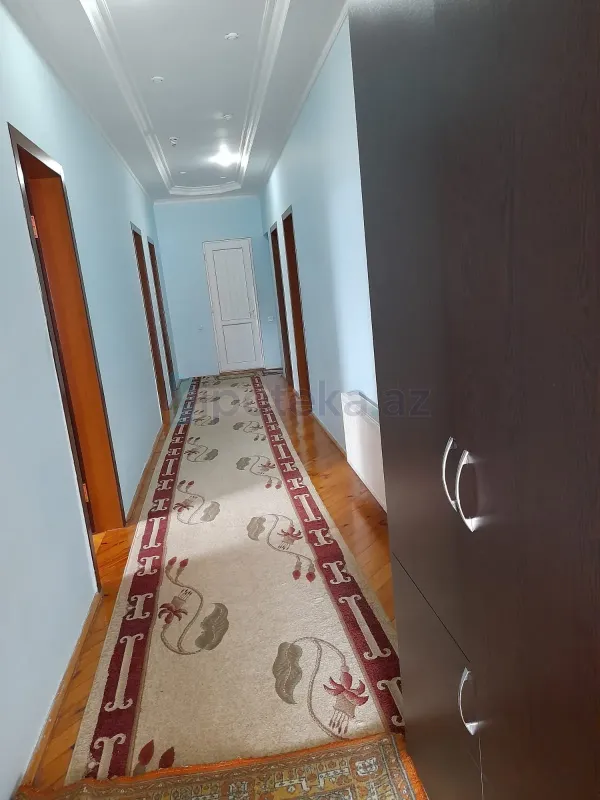 Satılır 4 otaqlı həyət evi 144 m²