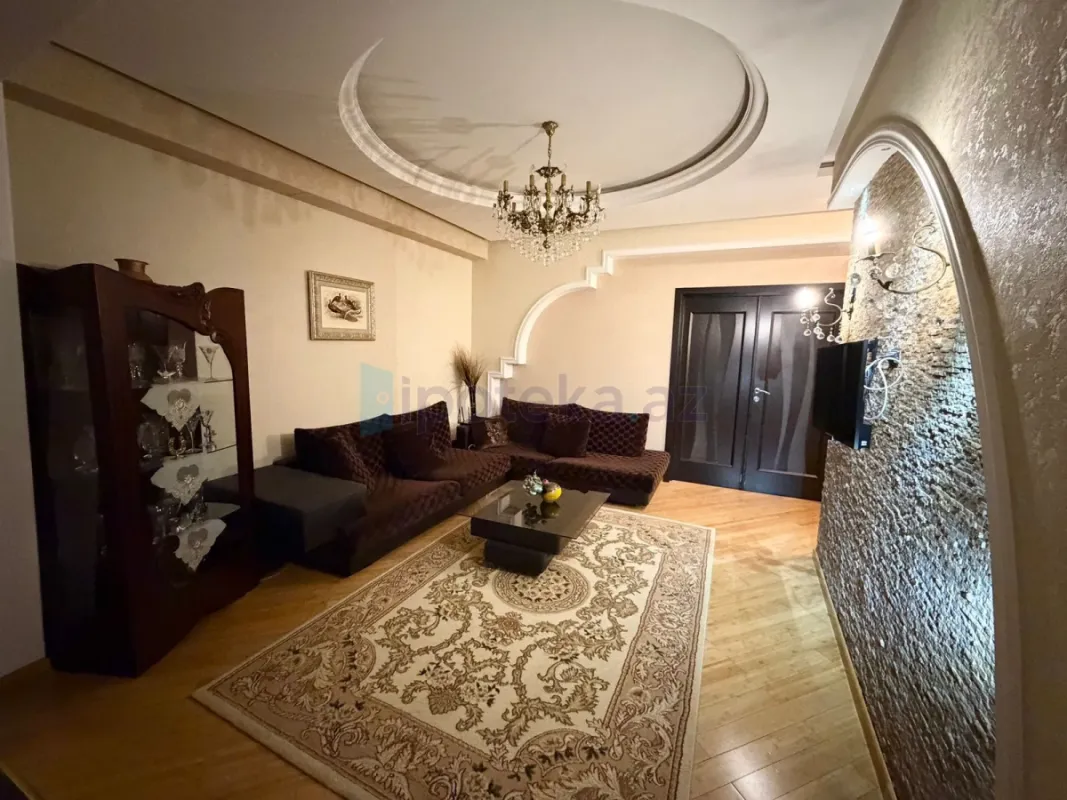 Satılır 3 otaqlı yeni tikili 157 m²