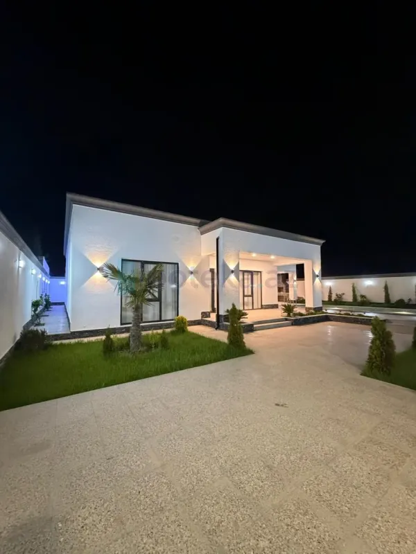 Satılır 4 otaqlı mənzil 175 m²