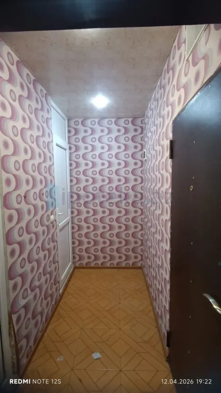Satılır 1 otaqlı köhnə tikili 40 m²