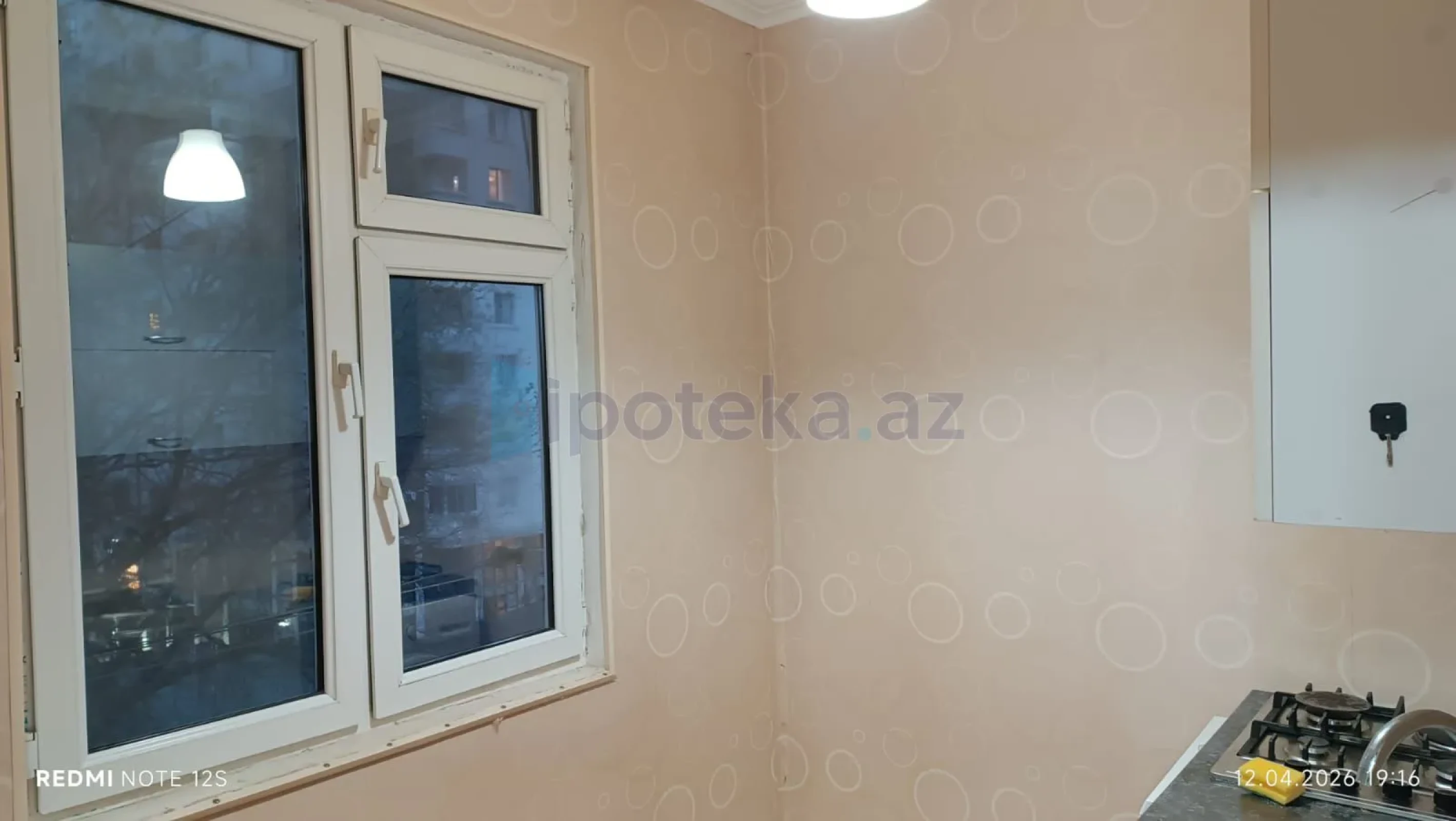 Satılır 1 otaqlı köhnə tikili 40 m²