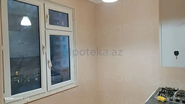 Satılır 1 otaqlı köhnə tikili 40 m²