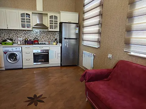 Satılır 5 otaqlı həyət evi 504 m²