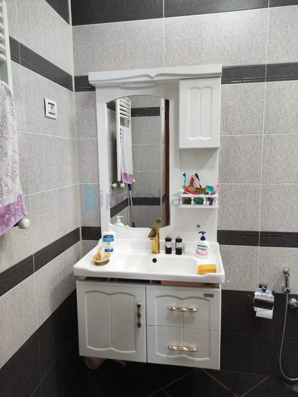 Satılır 5 otaqlı həyət evi 504 m²