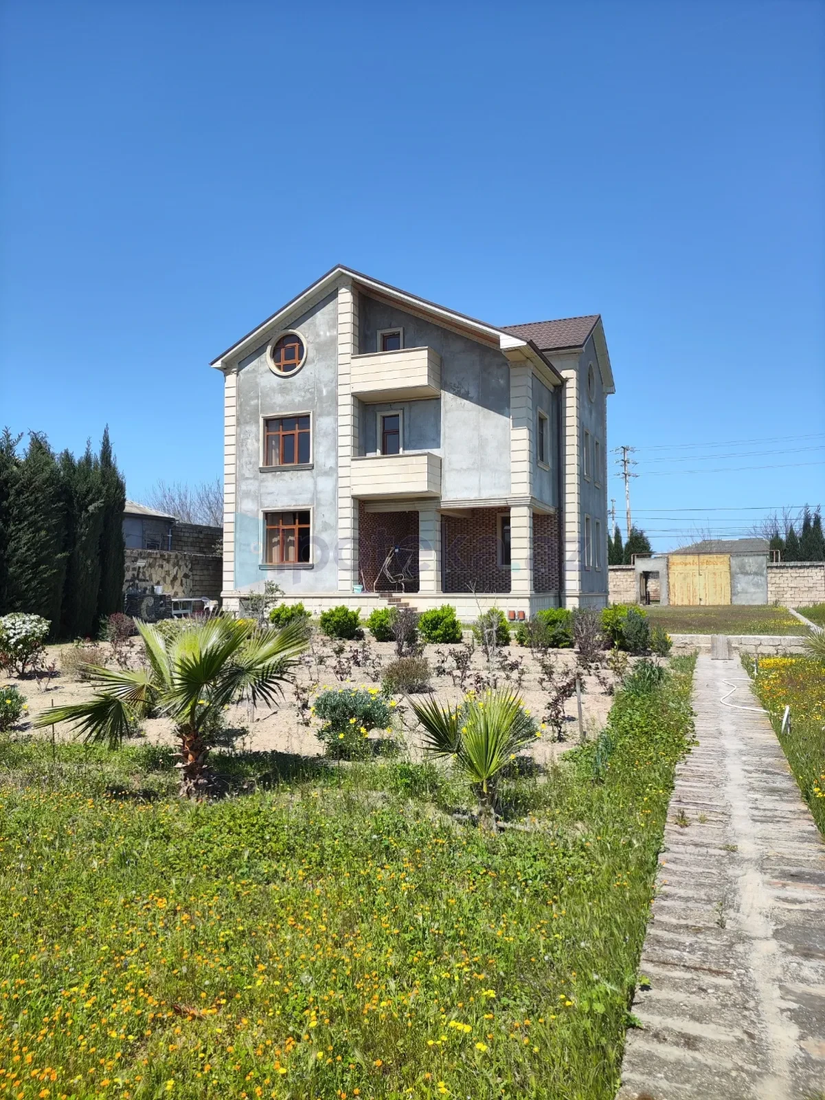 Satılır 5 otaqlı həyət evi 504 m²