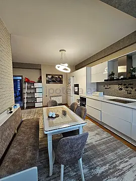 Satılır 3 otaqlı yeni tikili 96 m²
