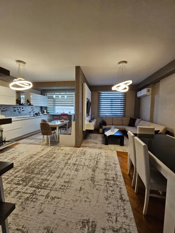 Satılır 3 otaqlı yeni tikili 96 m²