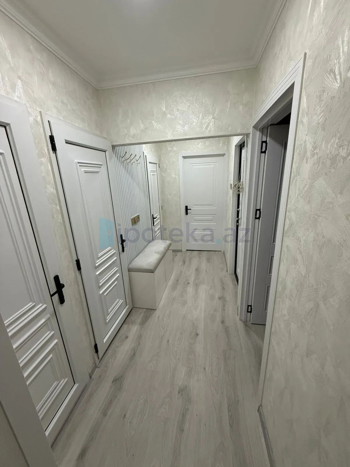 Satılır 2 otaqlı köhnə tikili 60 m²