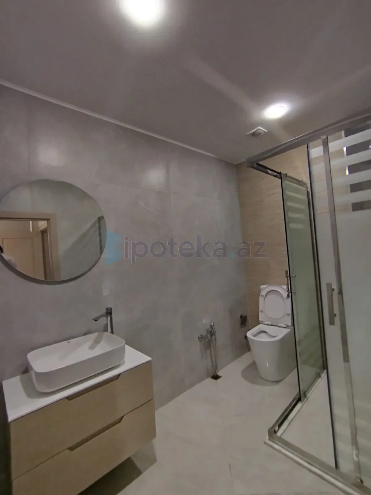 Satılır 2 otaqlı yeni tikili 87 m²