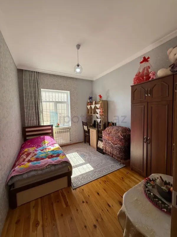 Satılır 4 otaqlı həyət evi 120 m²