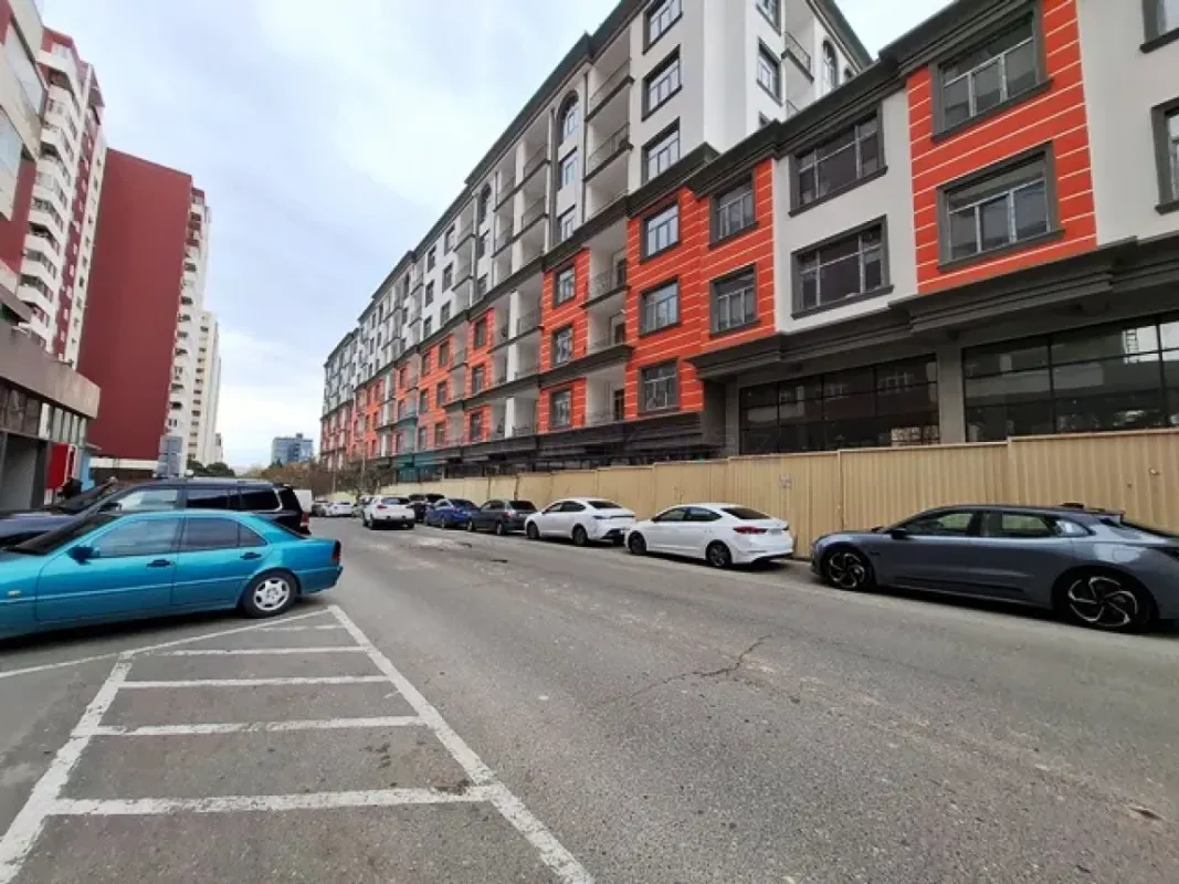 Satılır 3 otaqlı yeni tikili 114 m²