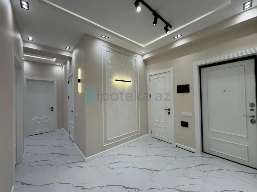 Satılır 3 otaqlı yeni tikili 109 m²