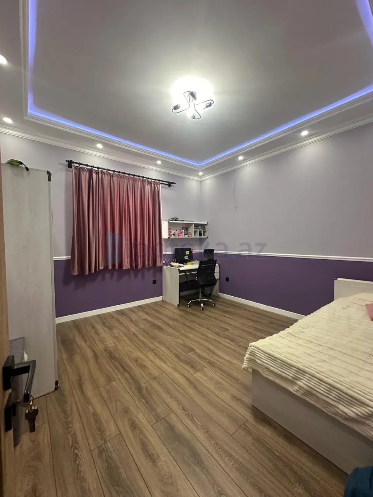 Satılır 4 otaqlı həyət evi 200 m²