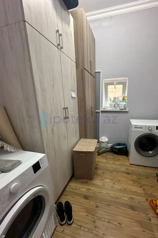Satılır 4 otaqlı həyət evi 200 m²