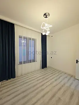 Satılır 4 otaqlı mənzil 140 m²