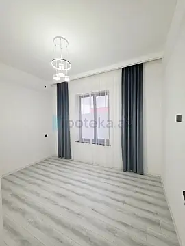 Satılır 4 otaqlı mənzil 140 m²
