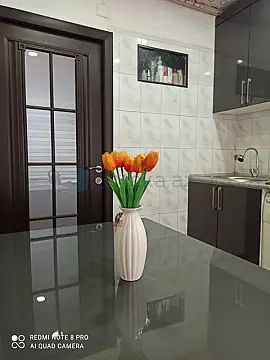 Satılır 2 otaqlı köhnə tikili 60 m²