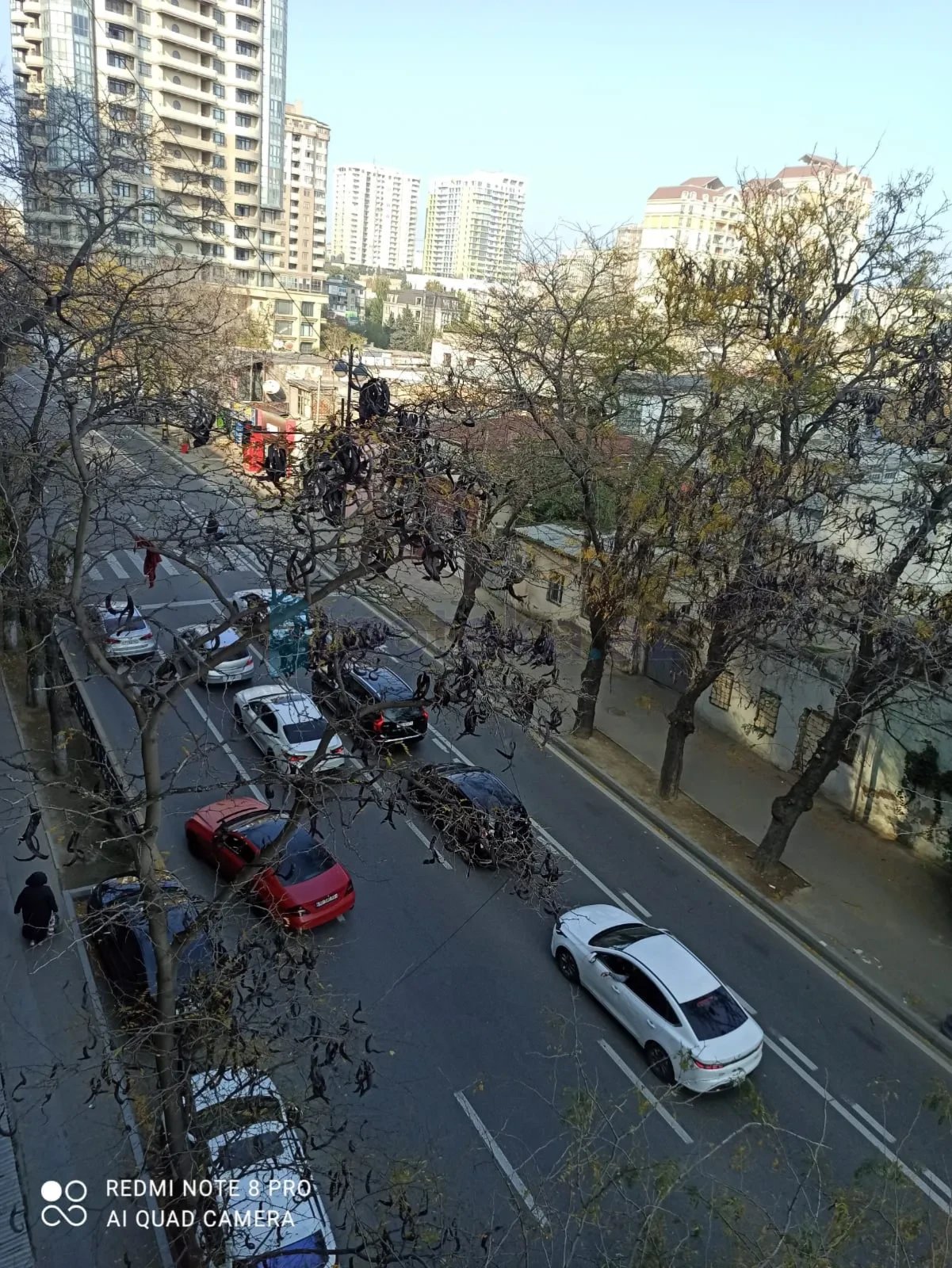 Satılır 2 otaqlı köhnə tikili 60 m²