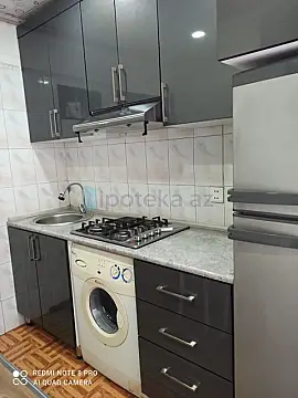 Satılır 2 otaqlı köhnə tikili 60 m²