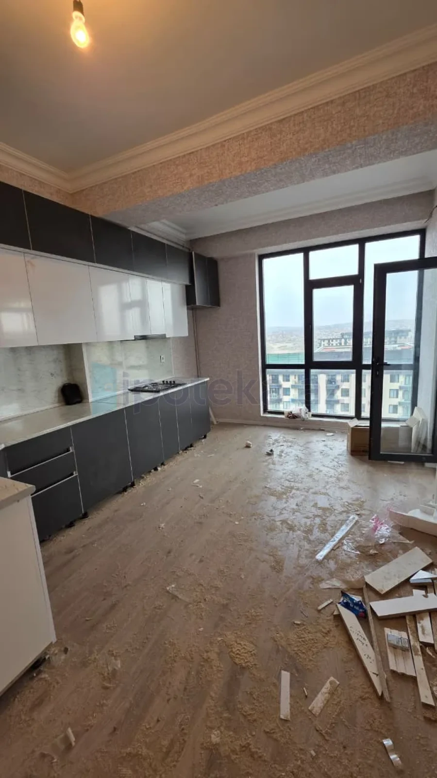 Satılır 2 otaqlı yeni tikili 99 m²