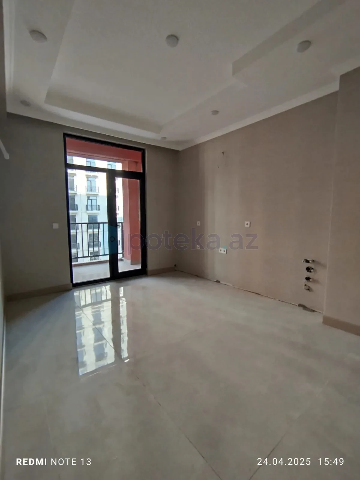 Satılır 2 otaqlı yeni tikili 87 m²