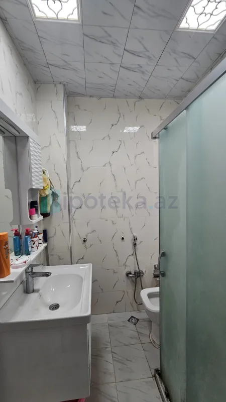 Satılır 2 otaqlı yeni tikili 62 m²