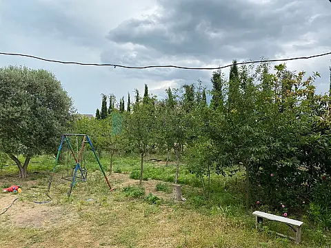 Satılır 5 otaqlı həyət evi 140 m²