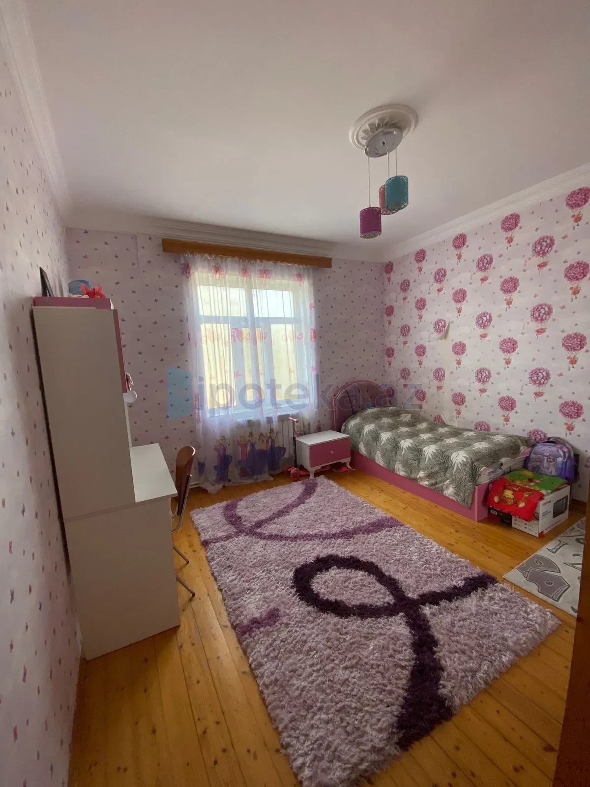 Satılır 5 otaqlı həyət evi 140 m²