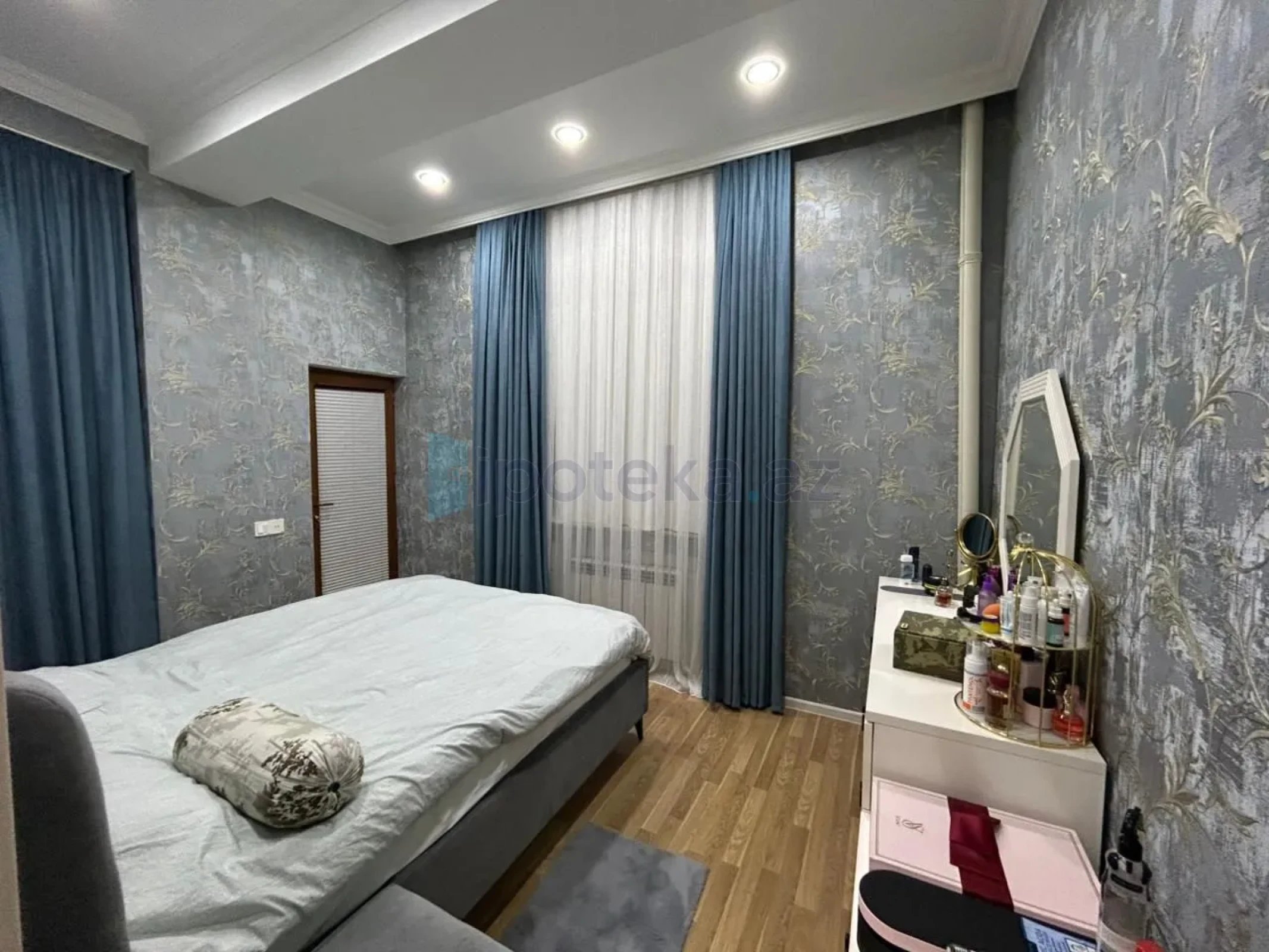 Satılır 4 otaqlı yeni tikili 96 m²