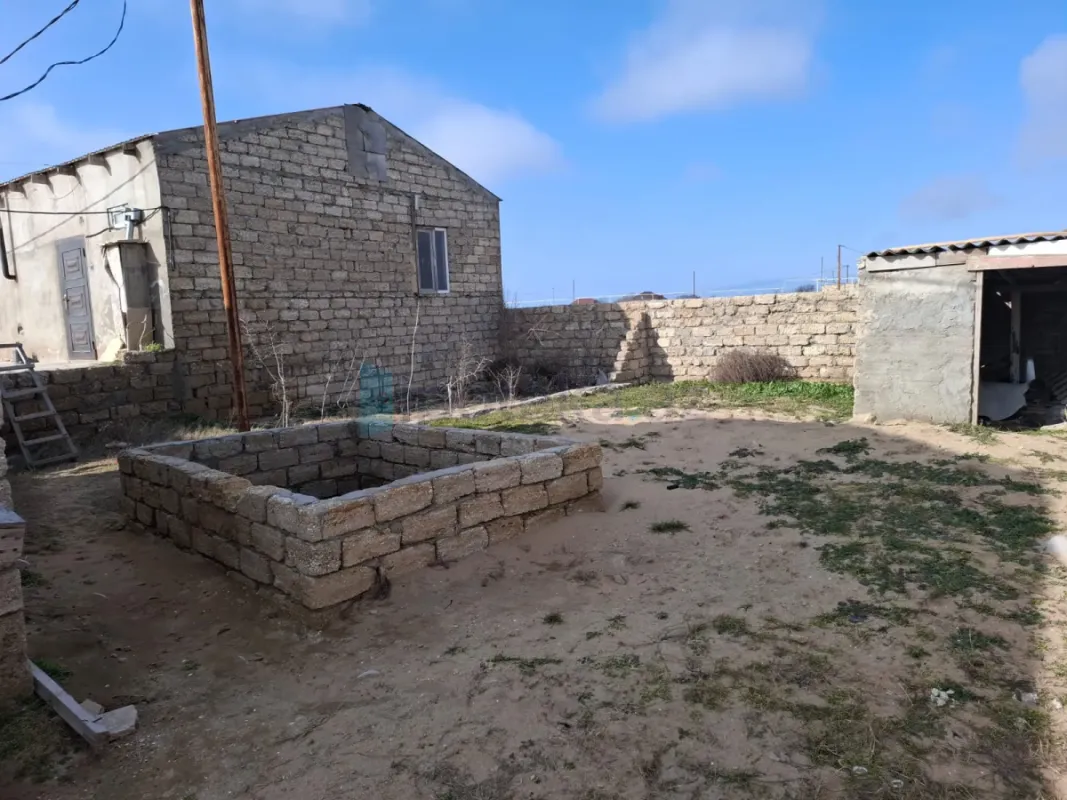 Satılır 3 otaqlı həyət evi 100 m²