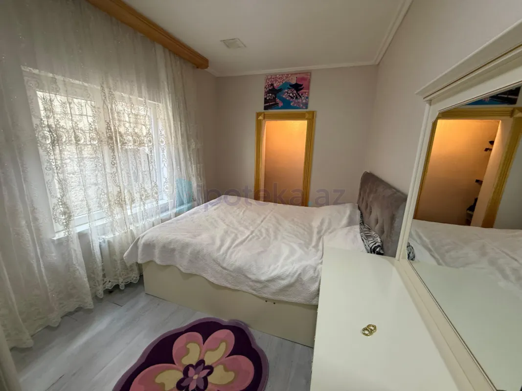 Satılır 4 otaqlı həyət evi 100 m²