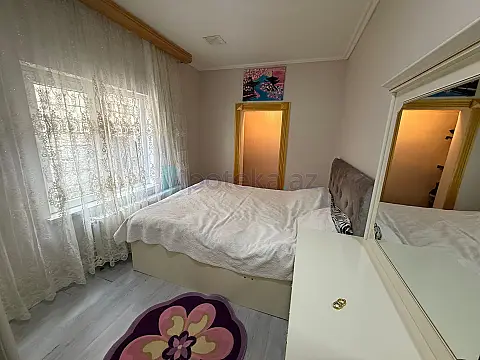 Satılır 4 otaqlı həyət evi 100 m²