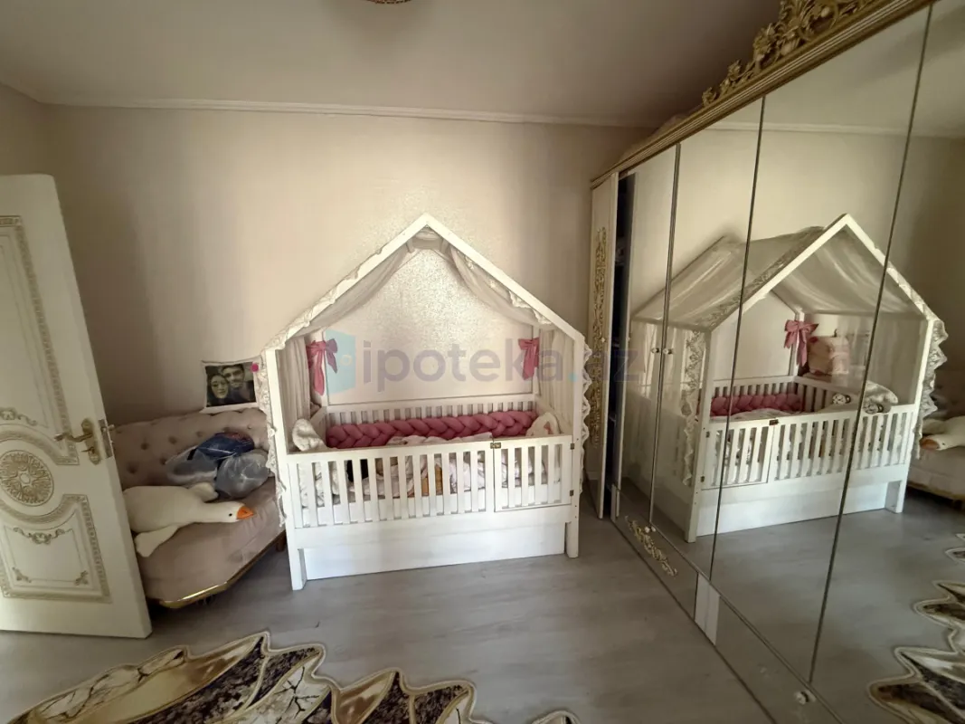 Satılır 4 otaqlı həyət evi 100 m²
