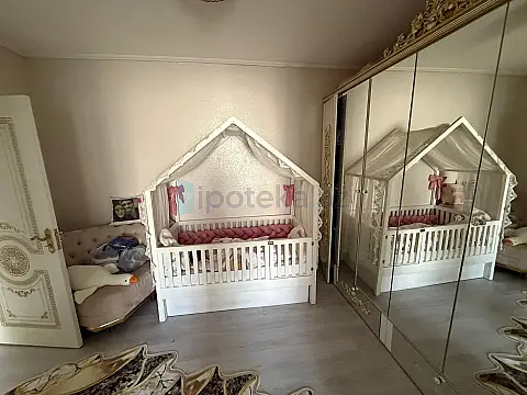 Satılır 4 otaqlı həyət evi 100 m²